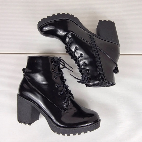 Simply Be Shiny Black Lace-Up Ankle Boots - Picture 2 of 7